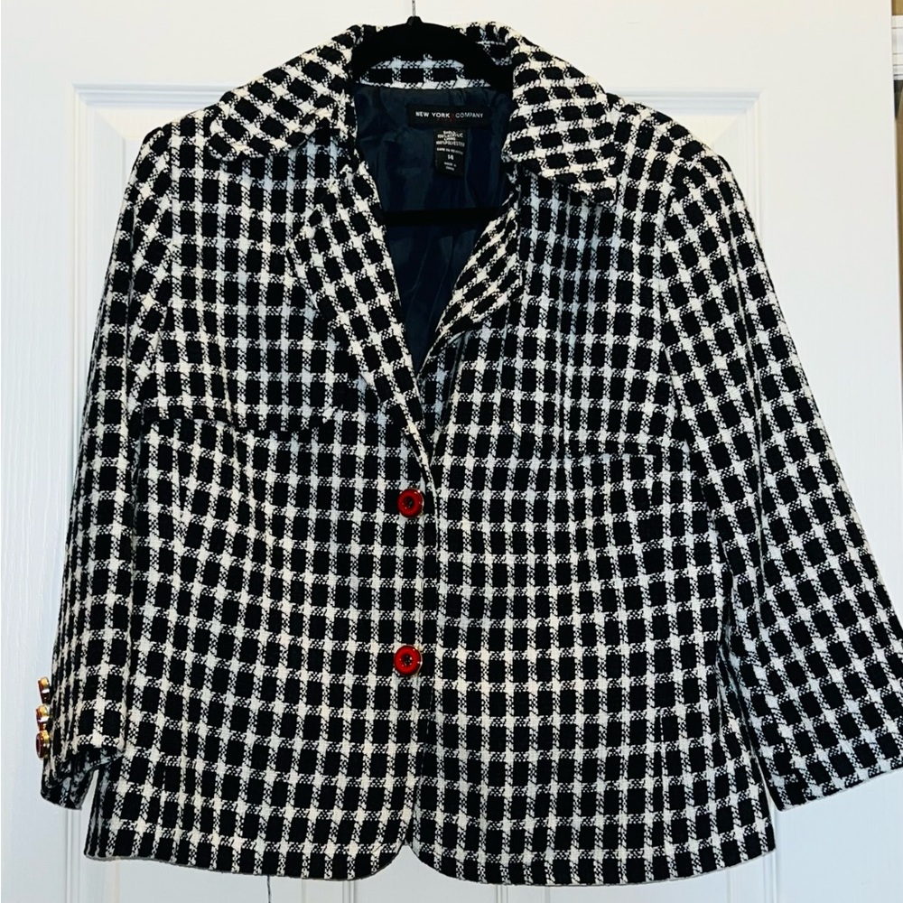 New York & Company Navy  &
White Textured Plaid Blazer (Size 14)